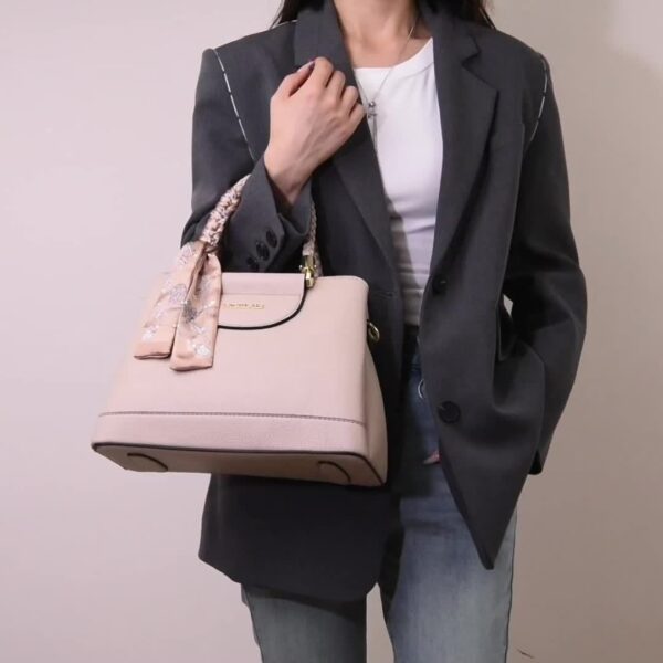 Elegant Women's Shoulder letter Bag - Chic Solid Color, Large Capacity with Scarf Accent, Adjustable Strap, Secure Zip Closure - Image 11