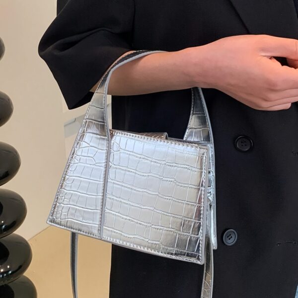Luxurious Crocodile Print Synthetic Leather Handbag for Women - Golden Animal Print, Snap Button Closure, Synthetic Lining, Perfect for Formal & Casual Occasions - Image 4
