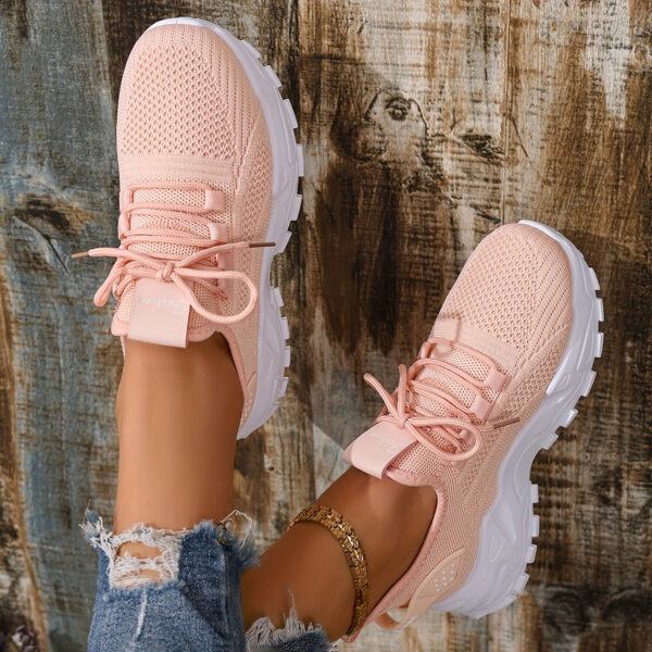 Large size Women's white shoes, summer mesh lace sneakers, comfortable low-top running shoes, travel and vacation leisure - Image 9