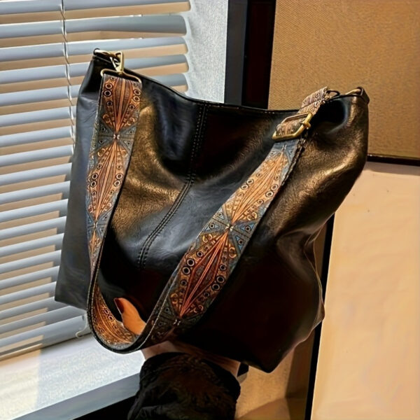 Bohemian Style Large Capacity Women'S Shoulder Bag, Vintage Wide Strap Crossbody Bag, Casual Commuting Bag