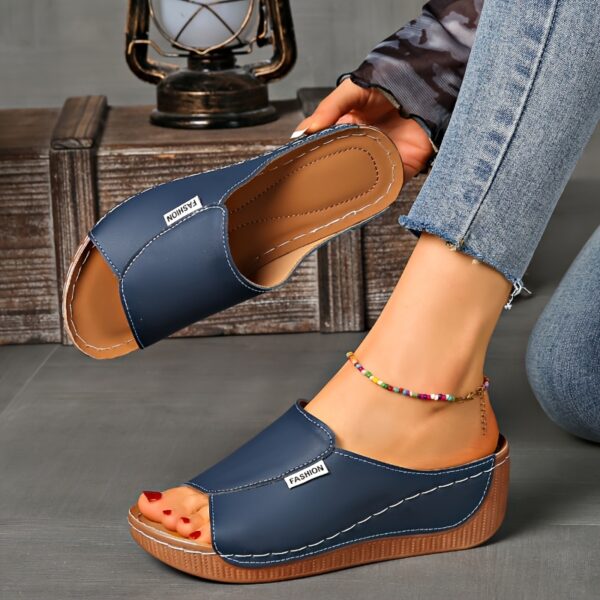 Women's Light Blue Slippers Sandals - Comfortable Arch Support, Breathable Open Toe Design, Soft Rubber Sole, Casual Mid-Heel Slip-On Shoes, Suitable for Casual Outfits, Synthetic Cover Fabric - Image 9