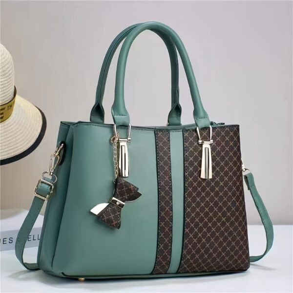 Chic Women's Tote Bag with Large Capacity - Fashionable Plaid Design, Triple-Layer Pockets, Zip Closure - Available in Khaki, Green, Black - Image 6