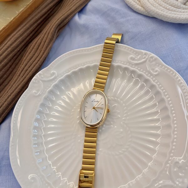 Vintage Golden-Tone Women's Quartz Watch - Chic Oval Stainless Steel Bracelet with Analog Display, Perfect for Daily Wear & Special Occasions like Valentine's, Easter, Mother's Day, Ramadan, and Eid - Simple, Luxurious Gift, Watch Accessories - Image 6