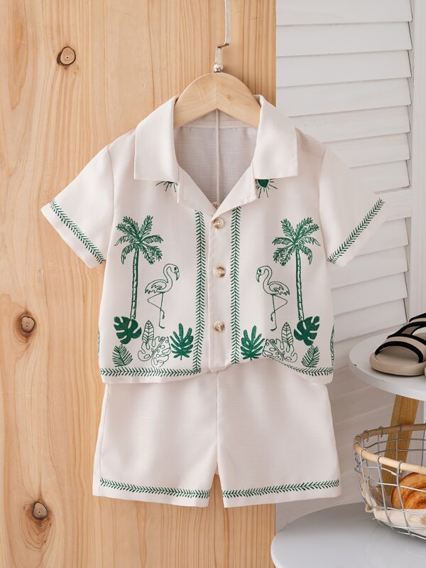 Boys' Short-Sleeved Shirt with Turned-Up Collar and Shorts Set in Vacation Style - Image 2