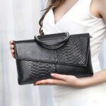 2025 Women's Evening Crocodile-Embossed Crossbody Clutch - Detachable Strap, Magnetic Closure, Fade-Resistant, Red/Black, Versatile for Weddings, Parties & Formal Events, Wedding Accessory, Elegant Accessory, Faderesistant Fabric - Image 7