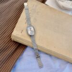 Vintage Golden-Tone Women's Quartz Watch - Chic Oval Stainless Steel Bracelet with Analog Display, Perfect for Daily Wear & Special Occasions like Valentine's, Easter, Mother's Day, Ramadan, and Eid - Simple, Luxurious Gift, Watch Accessories - Image 3