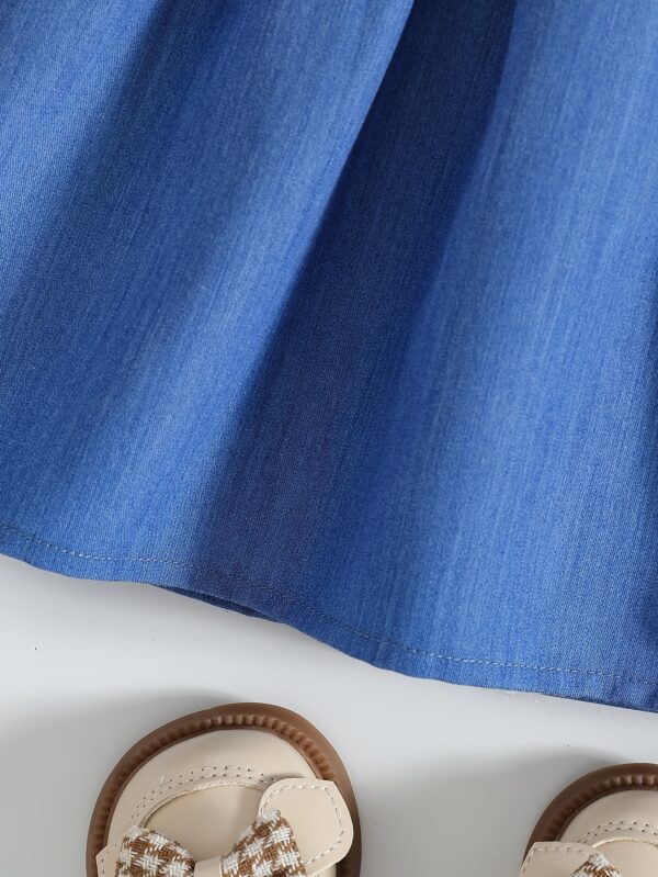Summer Fashion Versatile Dress for Baby Girls, Featuring a Denim Sleeveless Design, Perfect for Outings And Embodying a Sweet, Princess-Like Style. - Image 4