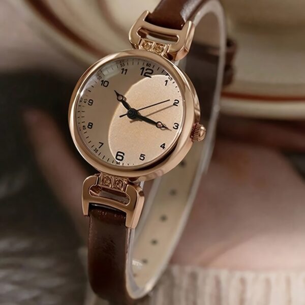 1pc Women's Faux Leather Band Round Dial Small Face Retro British Style Niche Luxury Quartz Watch, Suitable for Daily Wear - Image 8