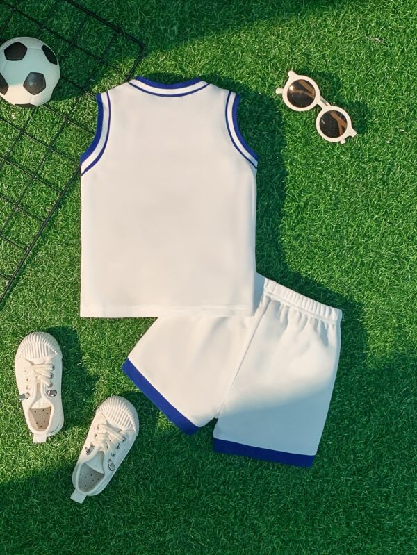 Outfit with a Sporty Style Featuring a Basketball Number Print, for Outdoor - Image 2