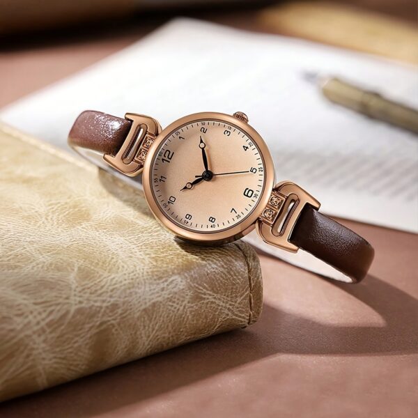 1pc Women's Faux Leather Band Round Dial Small Face Retro British Style Niche Luxury Quartz Watch, Suitable for Daily Wear - Image 9