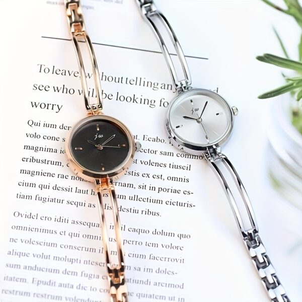 1pc Elegant Rose Golden Women's Quartz Watch with Rhinestone Accents, Vintage Style Alloy Bracelet, Round Dial, Perfect Holiday Gift for Her, Special Occasion Jewelry | Luxury Women's Watch | Zinc Alloy Bracelet - Image 7