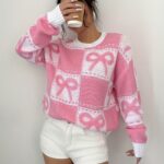 Color-Blocked Round-Neck Knitted Pullover with a Bow Tie - Image 3