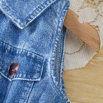 A Cute Sleeveless Dress for Baby Girls Featuring a Shirt Collar, Print Faux Denim, And Animal-Themed Designs, Perfect for Summer. - Image 4