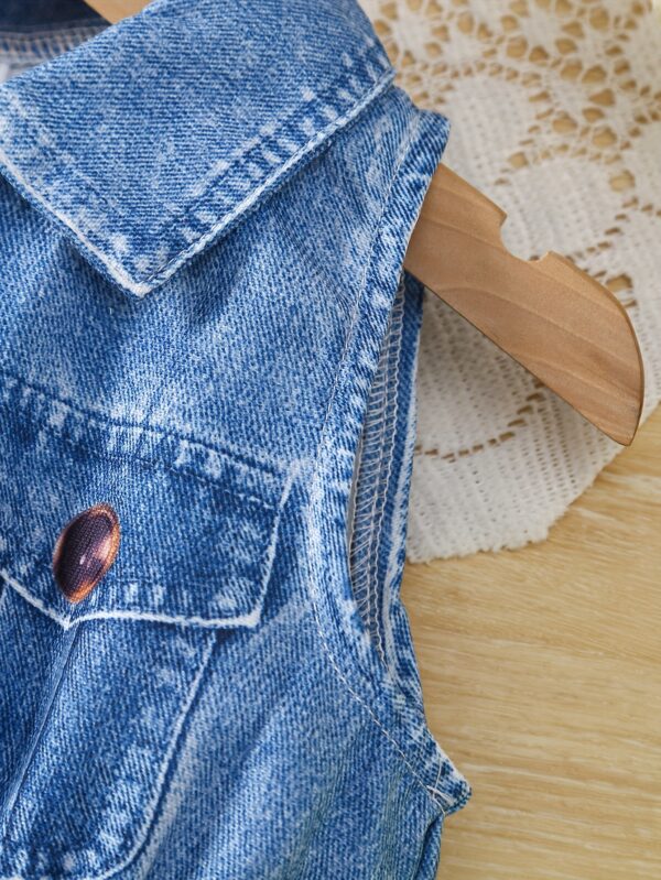 A Cute Sleeveless Dress for Baby Girls Featuring a Shirt Collar, Print Faux Denim, And Animal-Themed Designs, Perfect for Summer. - Image 4
