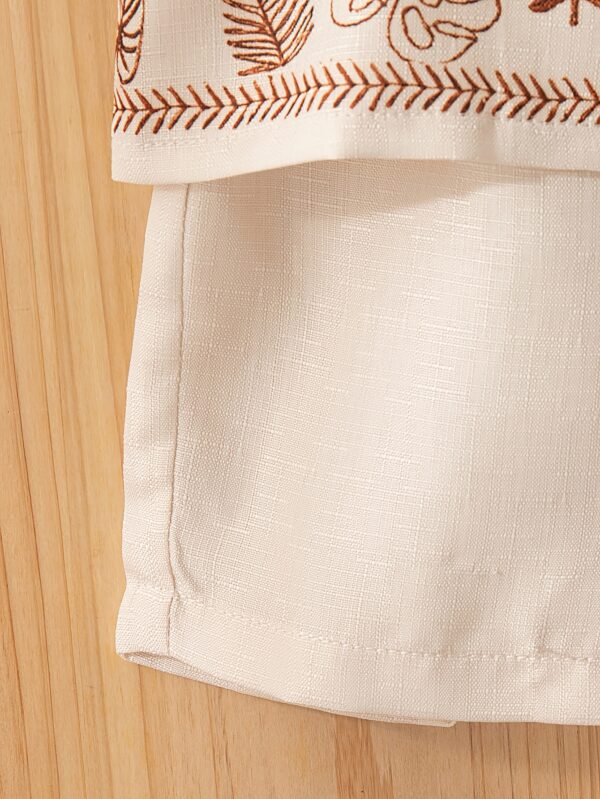 Boys' Short-Sleeved Shirt with Turned-Up Collar and Shorts Set in Vacation Style - Image 9