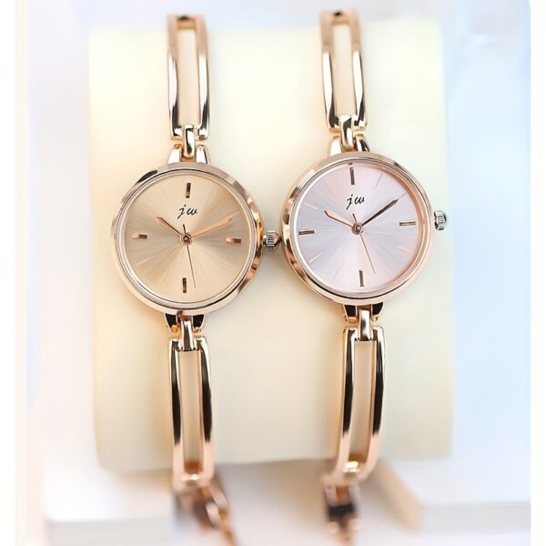 1pc Elegant Rose Golden Women's Quartz Watch with Rhinestone Accents, Vintage Style Alloy Bracelet, Round Dial, Perfect Holiday Gift for Her, Special Occasion Jewelry | Luxury Women's Watch | Zinc Alloy Bracelet - Image 9
