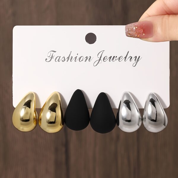 Elegant and Minimalist Teardrop Hoop Earrings Set for Women: Retro Punk Style, Suitable for Daily Wear and Festive Gifts