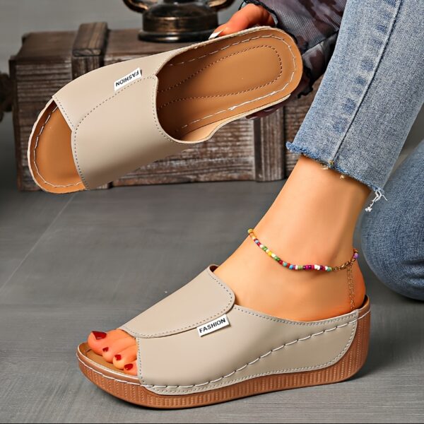 Women's Light Blue Slippers Sandals - Comfortable Arch Support, Breathable Open Toe Design, Soft Rubber Sole, Casual Mid-Heel Slip-On Shoes, Suitable for Casual Outfits, Synthetic Cover Fabric - Image 15