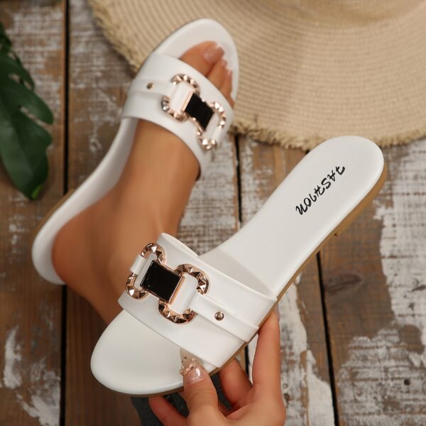 Comfortable And Stylish Slip-On Sandals for Women, Perfect for Both Indoor And Outdoor Use, Featuring a Round Toe Design, Ideal for Casual Wear And Holidays with a Flat Low Heel. - Image 3