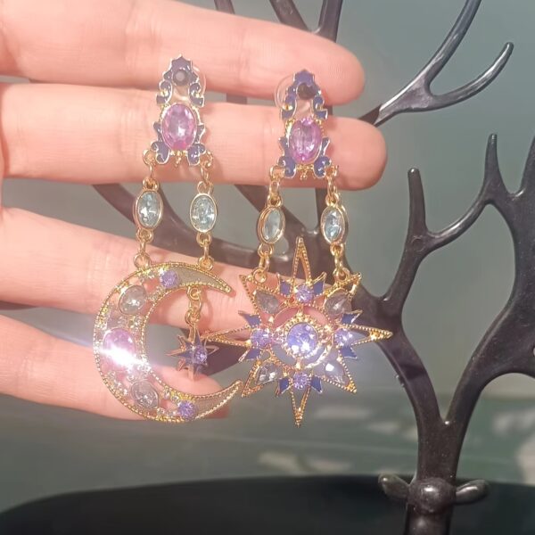 1 Pair of Fashionable Women's Earrings Birthday Party Gift Personality - Image 8
