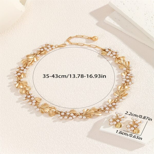 One Set of Fashionable Western Style Imitation Pearl Necklace - Image 4
