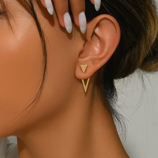 1 Pair Chic Minimalist Triangle Design Earrings - Versatile & Trendy, Alloy with Iron Posts, Perfect for Casual Attire