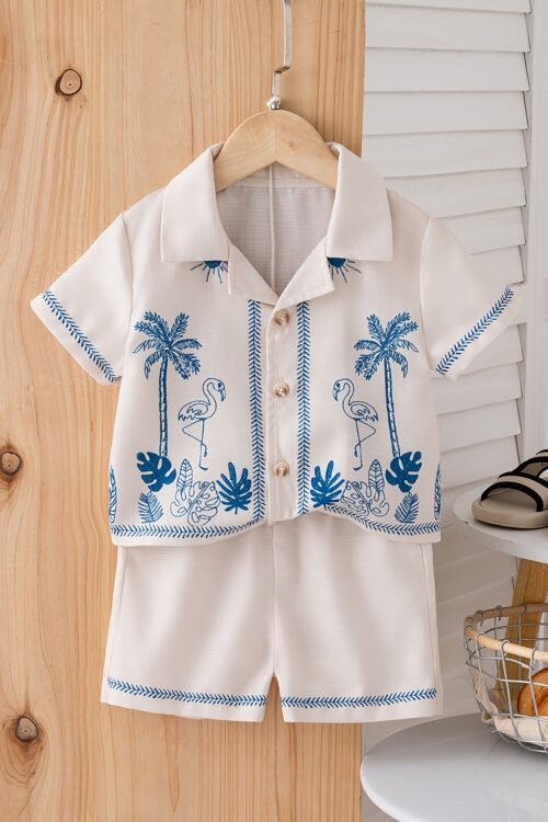 Boys’ Short-Sleeved Shirt with Turned-Up Collar and Shorts Set in Vacation Style