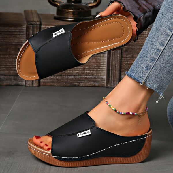 Women's Light Blue Slippers Sandals - Comfortable Arch Support, Breathable Open Toe Design, Soft Rubber Sole, Casual Mid-Heel Slip-On Shoes, Suitable for Casual Outfits, Synthetic Cover Fabric - Image 8