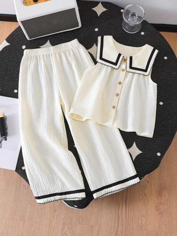 A Stylish New Collection for Girls in Spring And Summer Featuring Elegant And Versatile Designs. The Sleeveless Top Is Made from Quality Fabric with a Large Collar, Adorned with Wood Grain Buttons And Delicate Wave-Edged Ribbon Details. It Pairs Perfectly with Long Pants That Have Matching Wave-Edged Ribbon Accents, Making It a Comfortable Two-Piece Set for Casual Outings And Gatherings. an Exquisite Gift for Friends And Family, for Outdoor