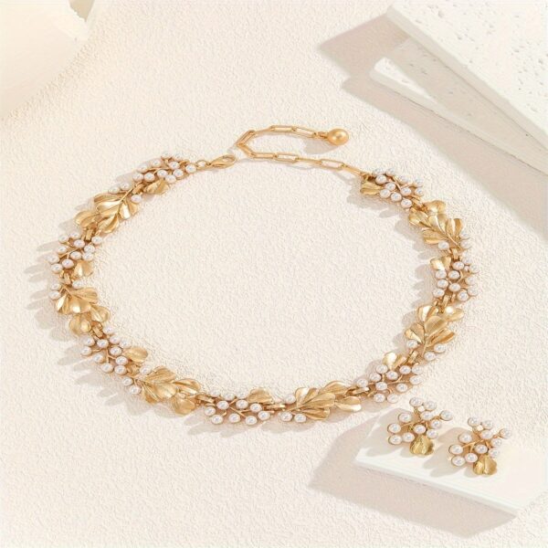 One Set of Fashionable Western Style Imitation Pearl Necklace - Image 3
