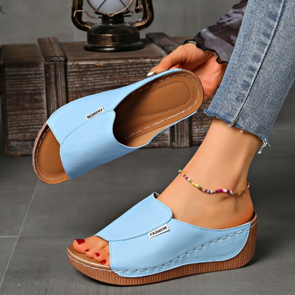 Women's Light Blue Slippers Sandals - Comfortable Arch Support, Breathable Open Toe Design, Soft Rubber Sole, Casual Mid-Heel Slip-On Shoes, Suitable for Casual Outfits, Synthetic Cover Fabric - Image 7