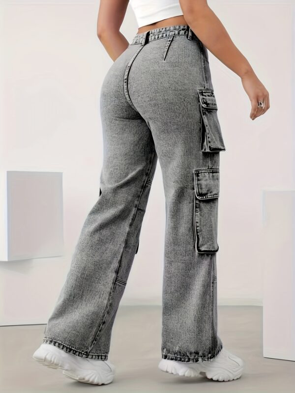 Women's High-Waisted Cargo Denim Jeans - Loose Fit, Stretch Blend, Utility Pockets, Light Wash, Comfortable & Stylish for Casual Attire - Image 4